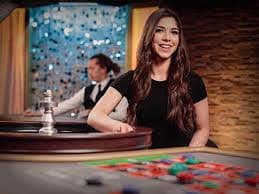 superwin77 slot and live-table game selection with Daily Bonus funds